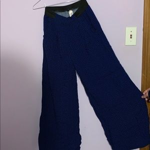 Wide leg pants